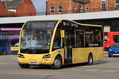 Bus photo north west bee - -,