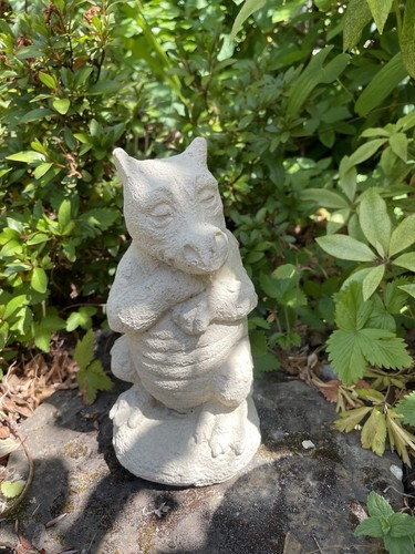 Garden ornament sitting - ornament-,