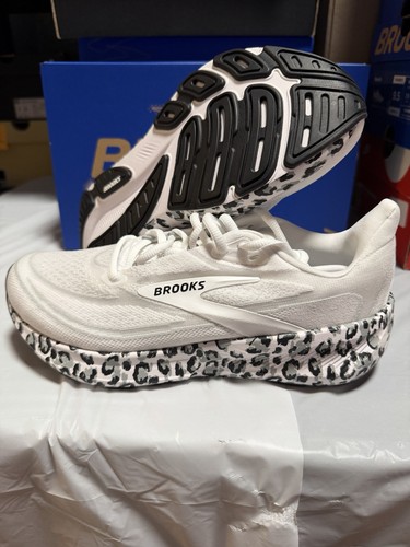 Brooks revel white black - revel,