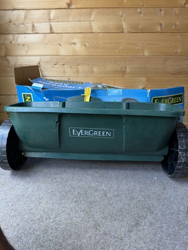 Miracle grow evergreen easy - grow,