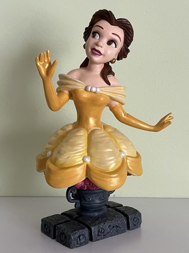 Disney showcase collection - disney,