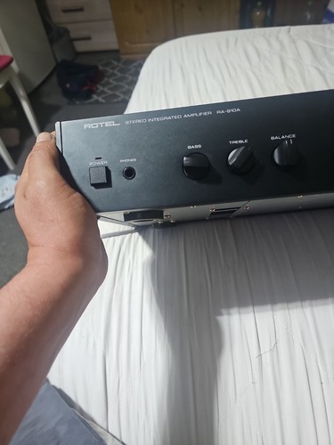 Rotel amp - rotel,