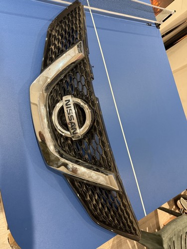 Nissan qashqai grille front - nissan,