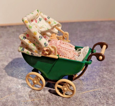 SYLVANIAN FAMILIES - PRAM & BABY with crocheted clothes