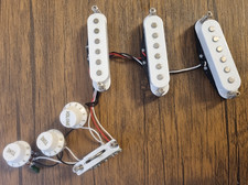 3x Stratocaster Strat Single