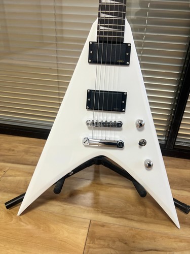 White flying electric guitar - white,