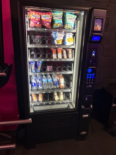 Combo vending machine with - combo,