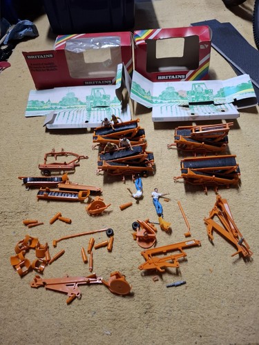 Britains farm toys ransomes - toys,