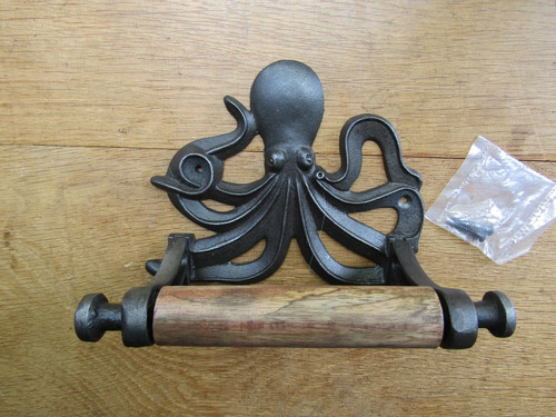 Rustic iron toilet - roll, holder
