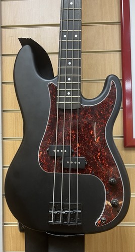 Harley benton string - harley,