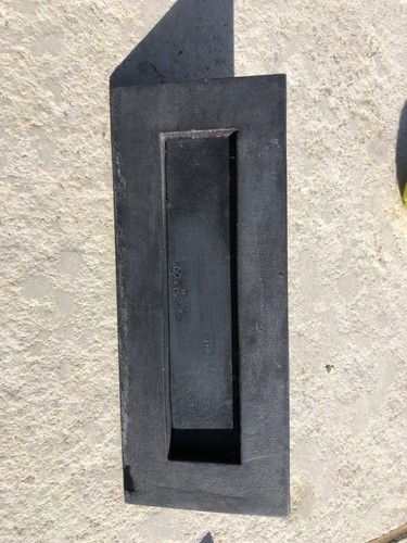 Cast iron used front door - cast,