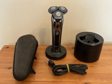 Philips Shaver series 7000 Wet and Dry electric shaver S7788