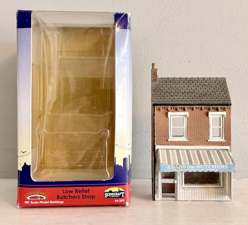 Bachmann 209 scenecraft - 44-209, low