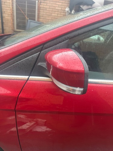 Ford focus mk3 passenger wing