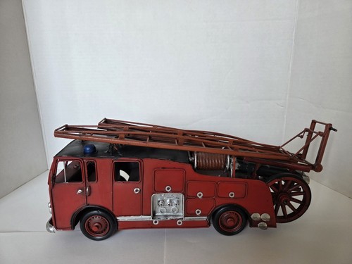Tinplate dennis wheeled escape - tinplate,