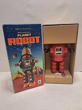 Mechanical Planet Robot, red