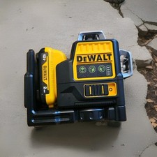 DeWalt DW089LG 12V Green Line