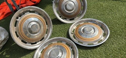 Bentley hub cap - hub, x