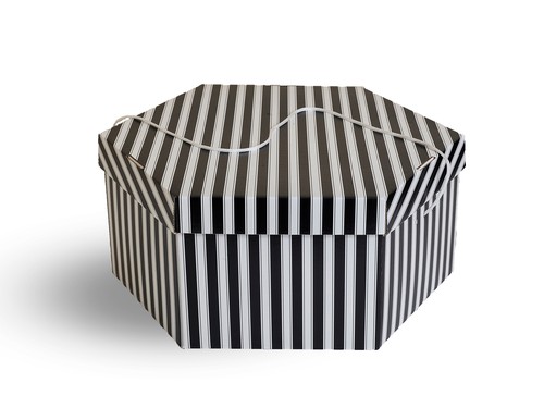 Wedding hat storage - bn,