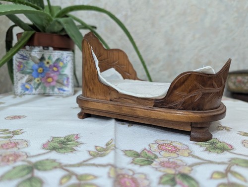 Dolls house walnut single - walnut,