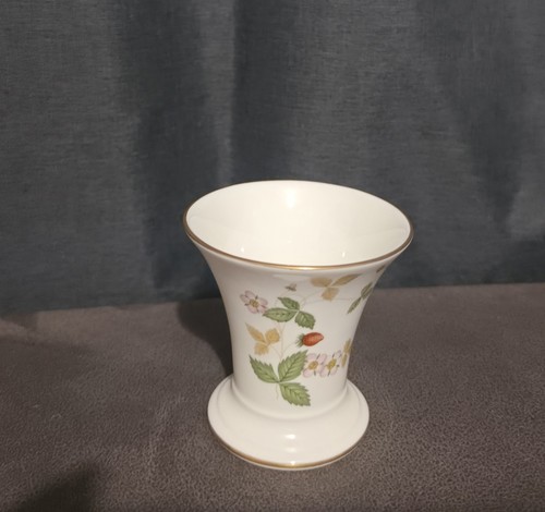 Wedgwood wild strawberry - wild,
