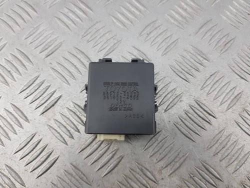 Toyota avensis door - door, control