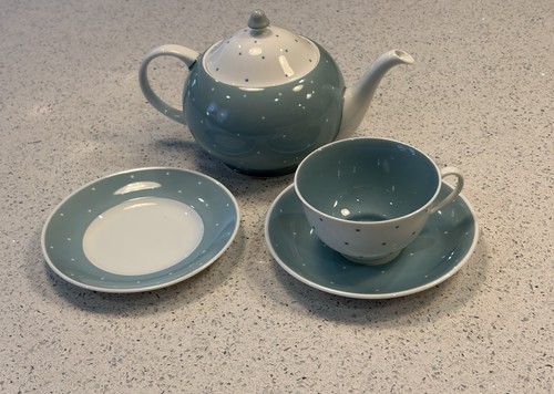 Polka dot susie - polka, teapot