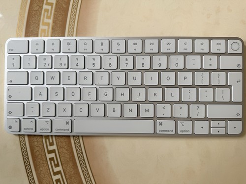 Apple magic keyboard with - apple,