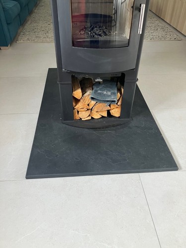 Slate hearth for wood