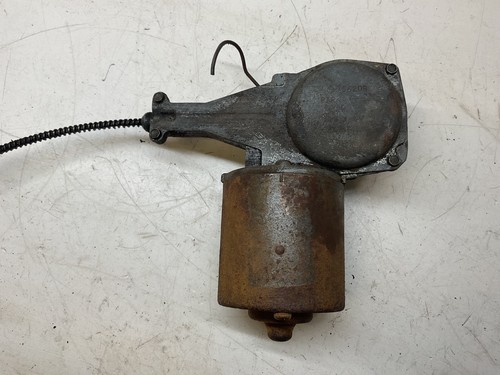 Lucas windscreen wiper motor - windscreen,