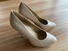 Graceland beige patent high