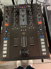 Traktor Kontrol Z2 DJ mixer