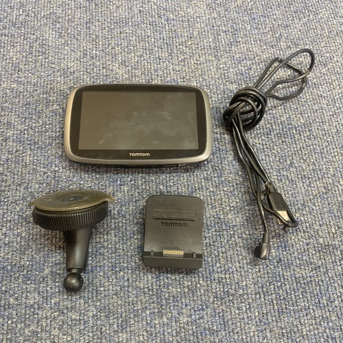 Tomtom sat nav - tomtom, gps