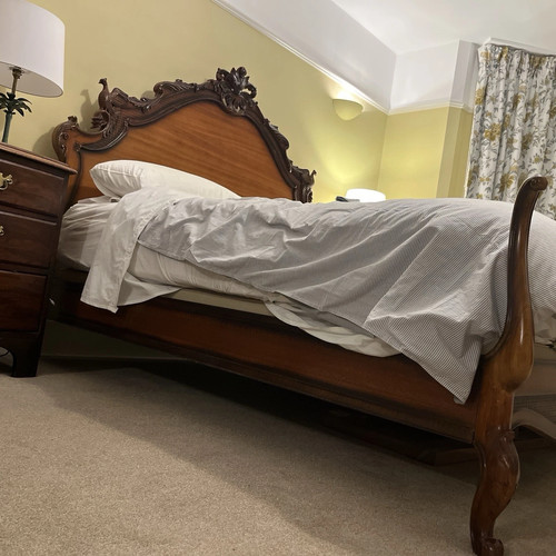 And bed versailles - and,