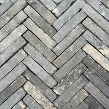 Reclaimed Grey Stacker Paving
