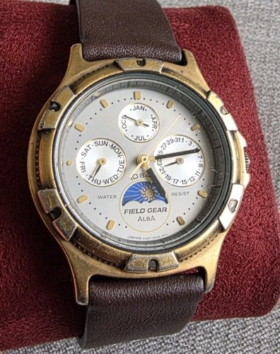 Vintage seiko alba v33f - vintage,