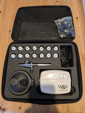 Watson & Webb Airbrush Cake