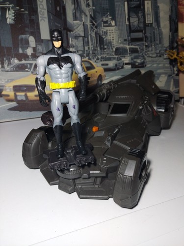 Comics batman tumbler - dc,