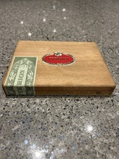 Criterion Wooden Cigar Box