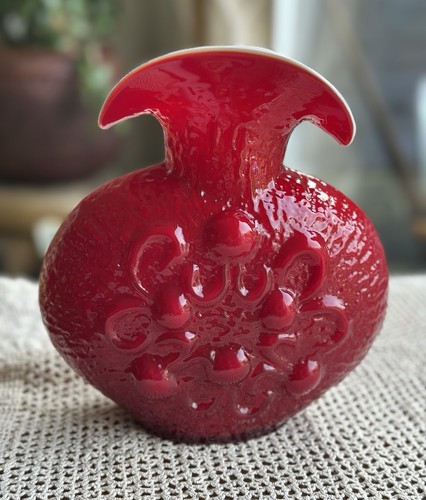 Sculptural red art glass vase - red,