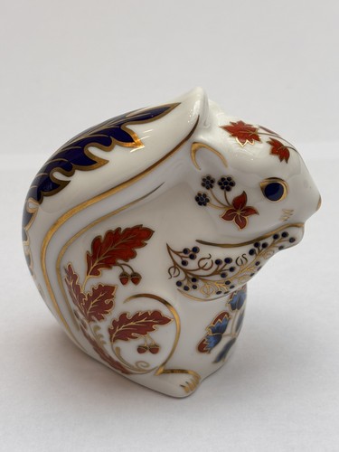 Royal crown derby squirrel - derby,