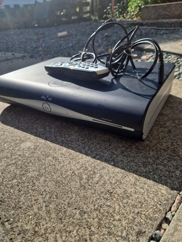 Sky box samsung - box,