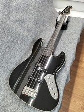 FENDER JAPAN Electric Bass
