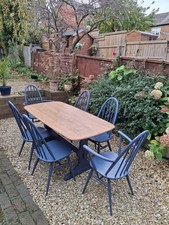 Ercol Plank Table and 6 Quaker Chairs Including 2 Carver Chairs