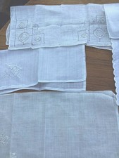 10 VINTAGE EMBROIDERED FINE LINEN LADIES HANKIES, UNUSED