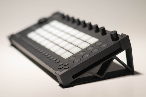 Ableton move desktop stand - desktop,