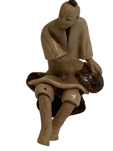Vintage tiny chinese mudman - tiny,