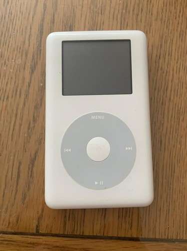 128gb apple ipod classic - classic, 4th