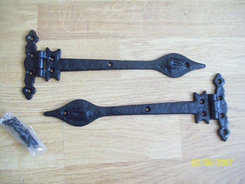 Black antique iron - olde, worlde