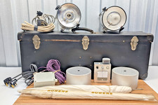 Bowens Monolite 200 400 Studio Flash Lighting Kit Accessories Case Used